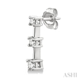 1/2 Ctw Round Cut Diamond Earrings in 14K White Gold