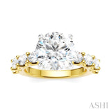 1 1/4 Ctw Round Shape Oval and Round Cut Diamond Semi-Mount Engagement Ring in 14K Yellow and White Gold