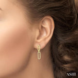 1/6 Ctw Round Cut Diamond Paperclip Earrings in 14K Yellow Gold