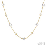 5 MM Round Shape Cultured Pearls and 1/4 Ctw Round Cut Diamond Station Necklace in 14K Yellow Gold