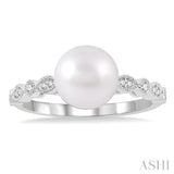 1/10 ctw 8x8MM Cultured Pearl and Round Cut Diamond Ring in 14K White Gold