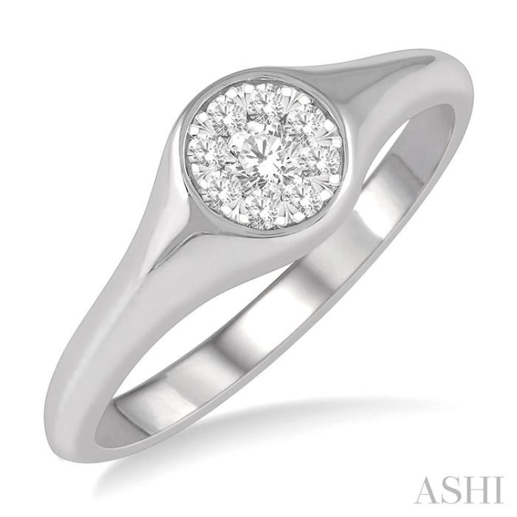 Lovebright Essential Diamond Promise Ring